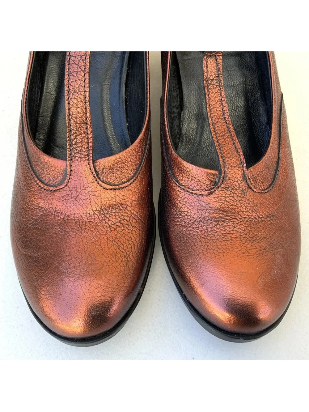Lili Mill Women’s Bronze Metallic Leather T-Strap Mary Jane Heels EU 41 Italy